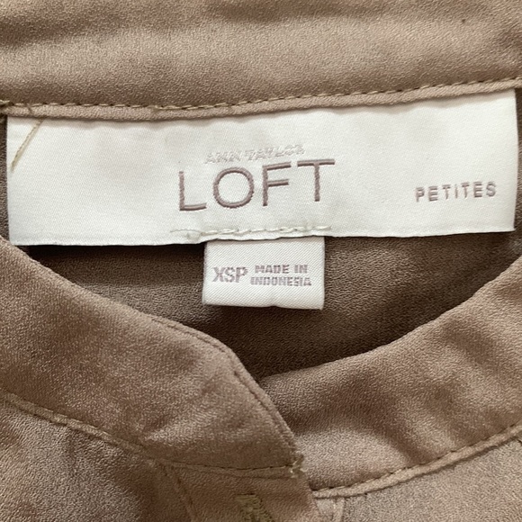Loft blouse, Size XSP - Picture 2 of 7
